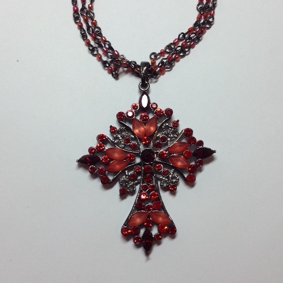 Boutique Accessories - Red Cross rhinestone necklace. Beaded chain. 😍