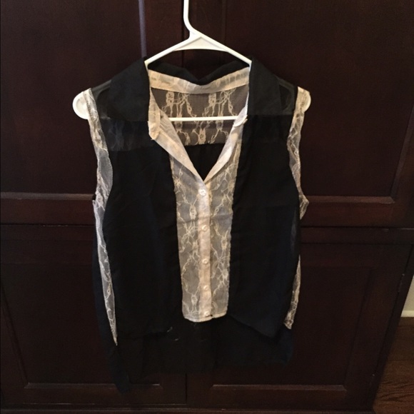 Black and off white sheet shirt