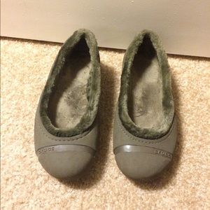Fur lined crocs 💖