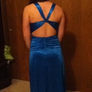 Beautiful blue prom/homecoming/snoball dress.
