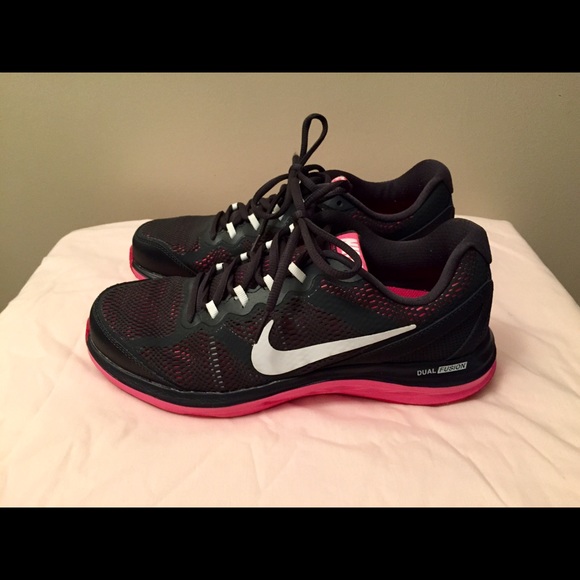 Womens Nike Dual Fusion