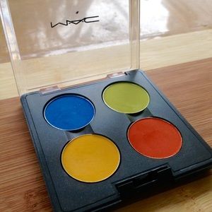 MAC Quad Palette Eye Shadows