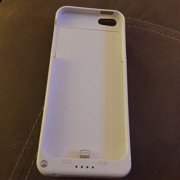 iPhone 5 charging case powerbot