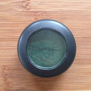 MAC Eye Shadow in HUMID Frost