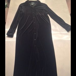 RALPH LAUREN- CLASSIC BUTTON front velvet dress.