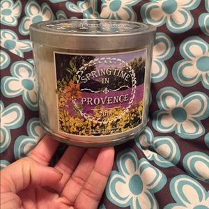 Bath an body works candle