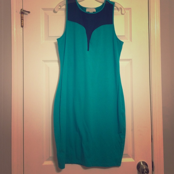 Cute teal dress!