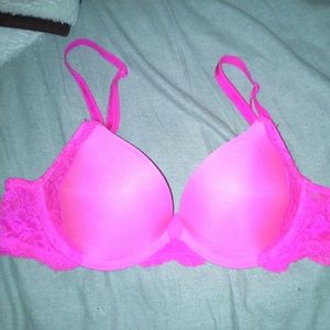 VS Pink Lace Push up Bra