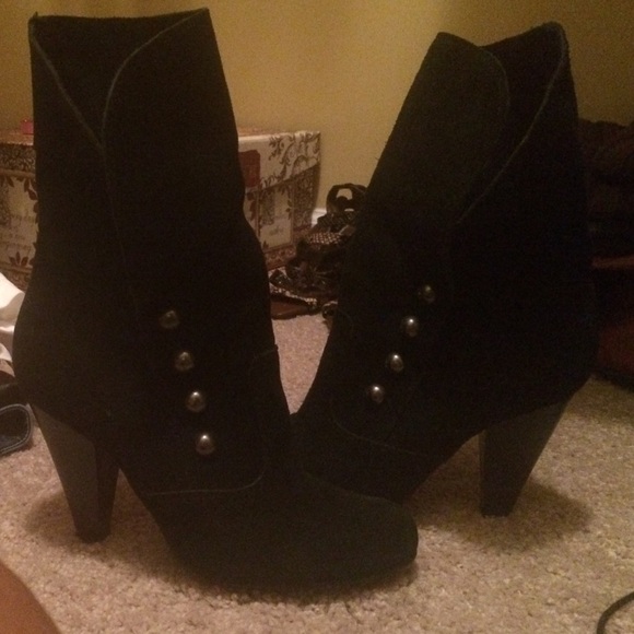 Black suede boots