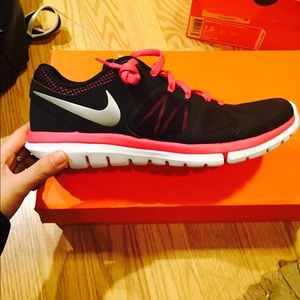Women's Nike sneakers