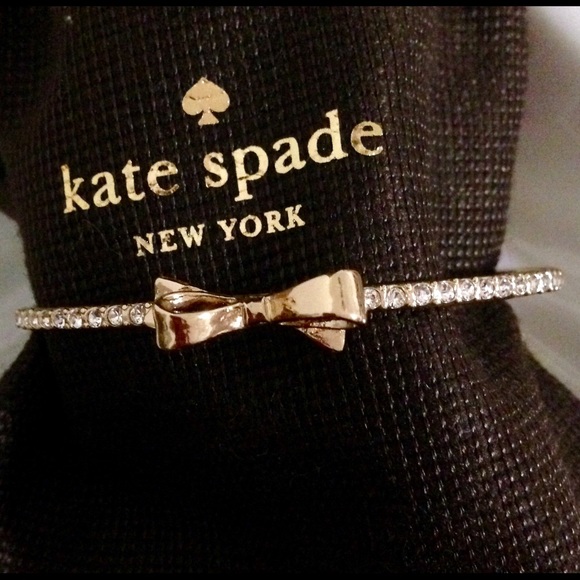Auth kate spade Love Notes Crystal Bow Bangle