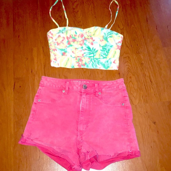 American Eagle Outfitters Tops - AEO XS sweetheart neckline floral cropped tank