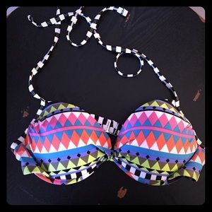 🌟sold🌟Colorful tribal print bikini top