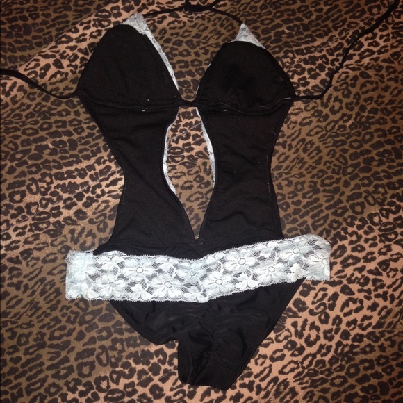 Sexy swim suit - Picture 2 of 2