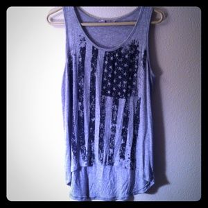American flag, grey top