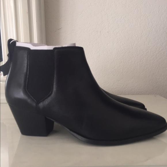 real leather pointed toe chelsea boots