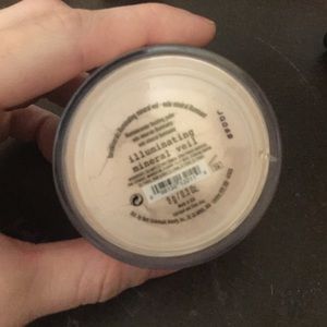 Bare minerals illuminating minerals veil