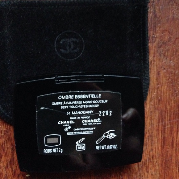 Chanel shadow Kit - Picture 2 of 4