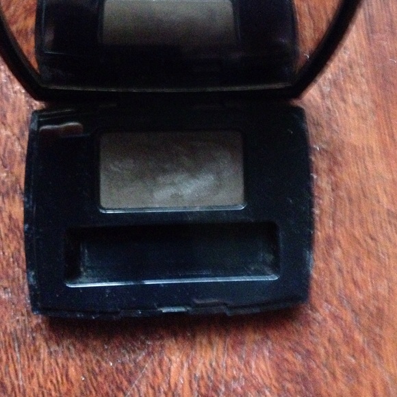 Chanel shadow Kit - Picture 3 of 4