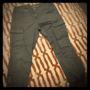 Cargo skinny style pants