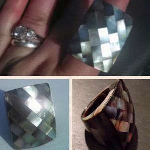 Very unique mahogany abalone inlaid mosaic ring