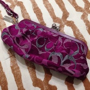 Fuscia COACH clutch