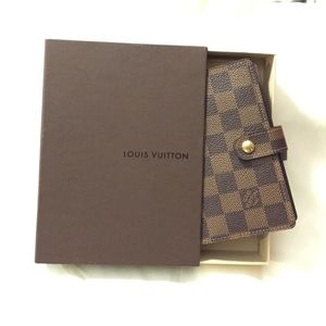 💯 authentic Louis Vuitton damier agenda