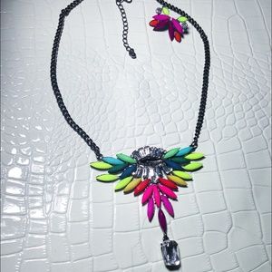 NWT Colorful shourouk statement necklace