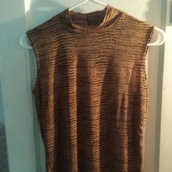 Top - Picture 1 of 1