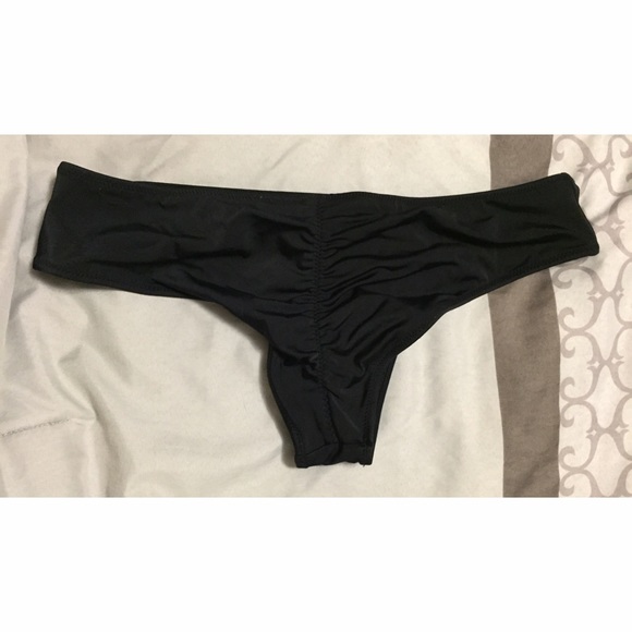 🚫TRADED🚫 VS cheeky bottoms