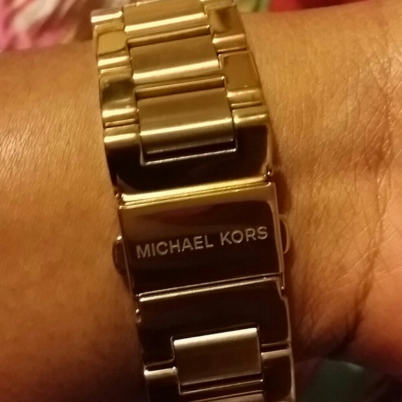 Michael Kors Watch - Picture 4 of 4