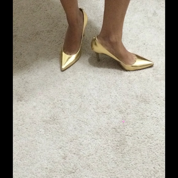 Sold @ Michael Kors Golden Pumps