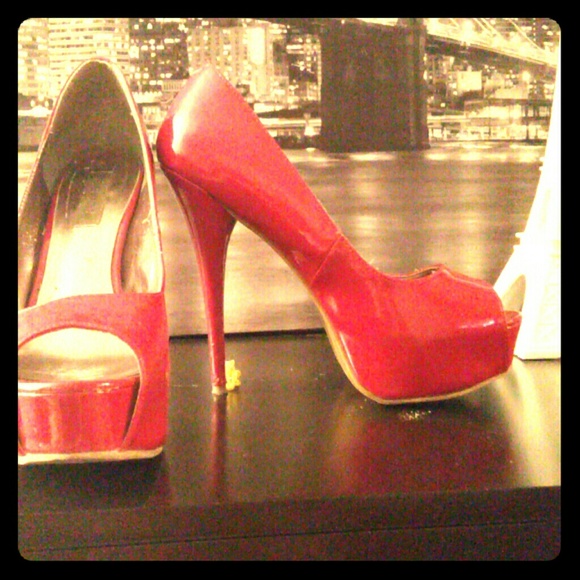 Steve Madden Shoes - High heel