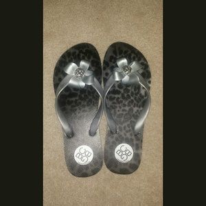 BCBG Cheetah Print Flip Flops with Bow