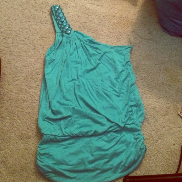 Teal top