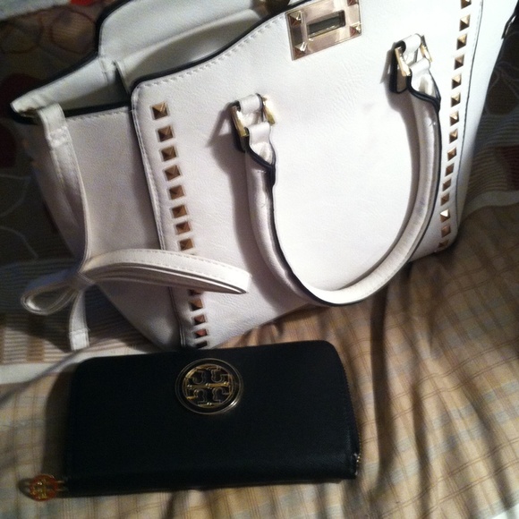 Bundle for dayen