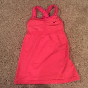 Coral/pink dri fit Nike tank top!