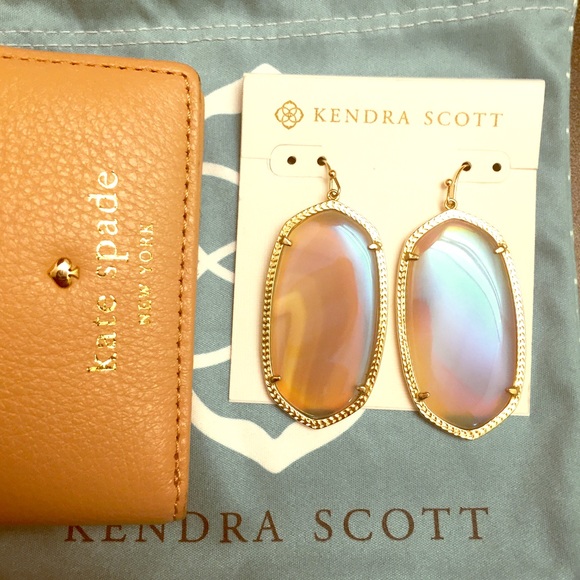 Iridescent Agate Danielle earrings- Kendra Scott