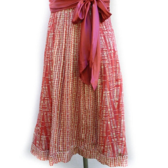 📌SOLD📌 BCBG Coral Silk Empire Waist Dress - Picture 4 of 4