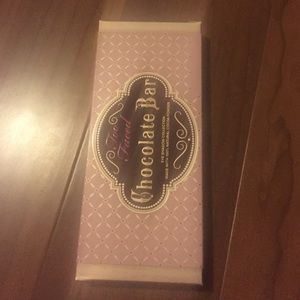 NIB AUTHENTIC TOO FACED CHOCOLATE BAR PALETTE