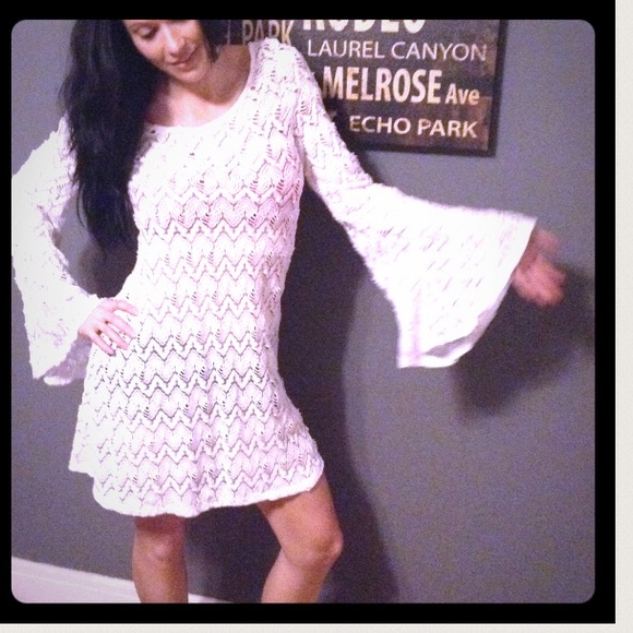 Adorable white lace crochet white dress!