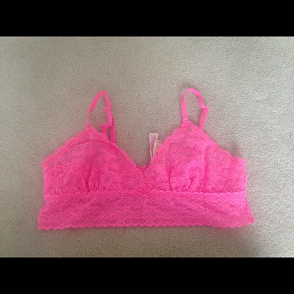 NWT! VS Bralette (Large)