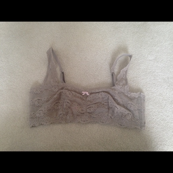 NWT! VS Bralette (Large)