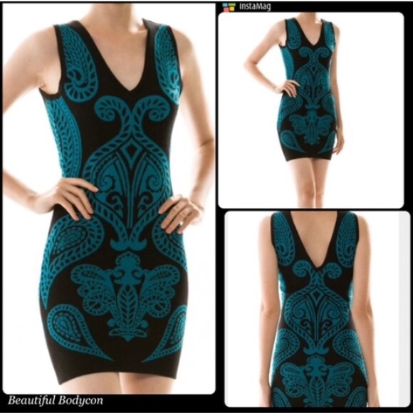 T.La Dresses & Skirts - 🌺️HP 11/13🌺DOUBLE V PRINTED BODYCON