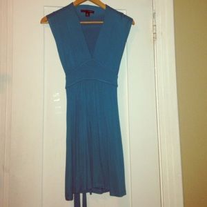 Short sleeve, teal dress
