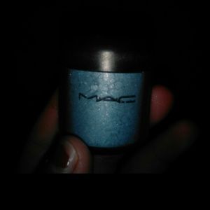 mac eyeshadow bundle