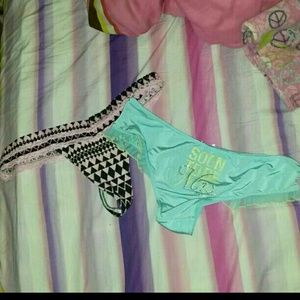 Nwot VS PINK medium panties!