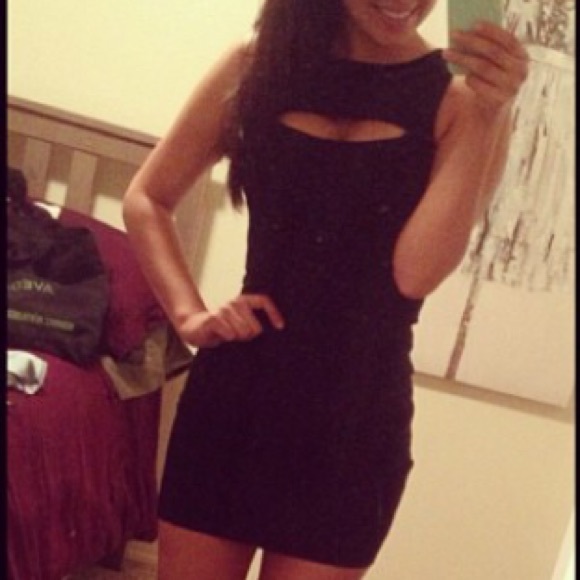 Black key hole dress - Picture 1 of 1