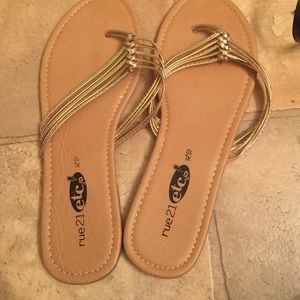 $SOLD$Gold sparkle sandals