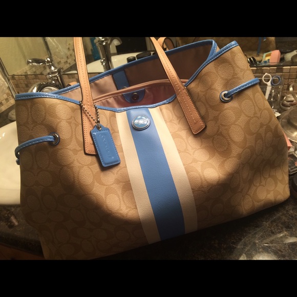 Coach shoulder Bag